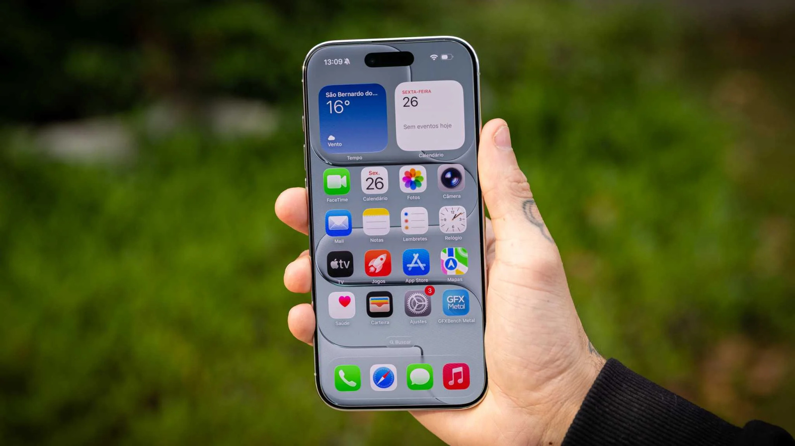 iOS 27.2 traz Captura Dupla em grupo e perfis no Apple TV