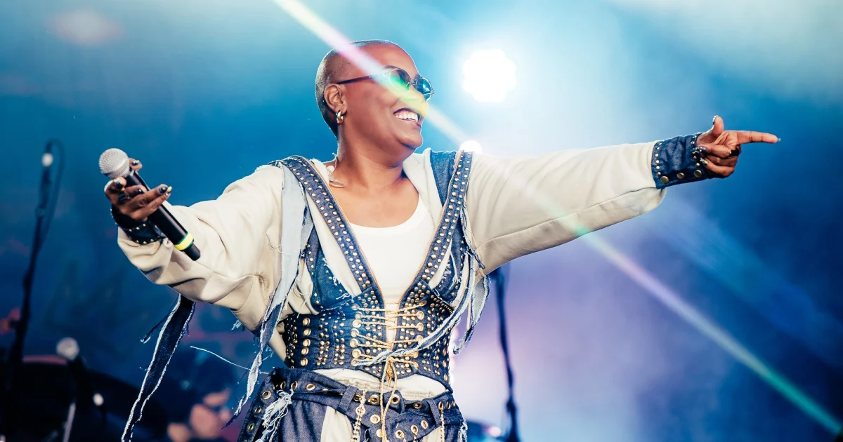 Kynnie revela significado de ‘Linda, Chique, Sexy e Braba’ após Rock in Rio