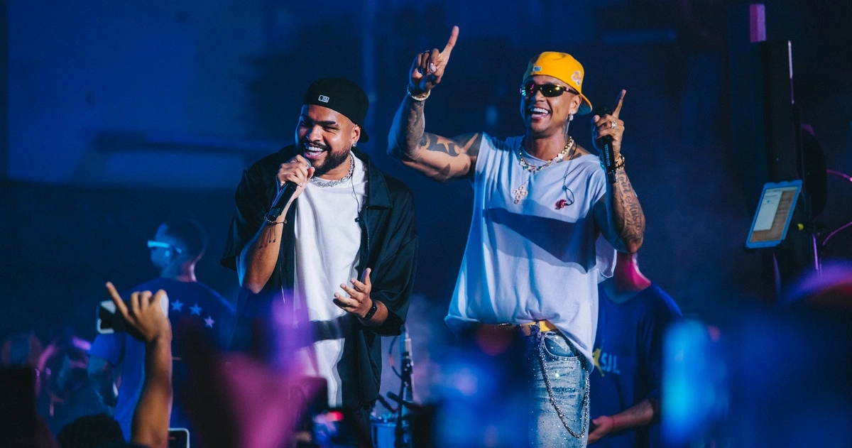 Léo Santana anuncia Príncipe e Yan no paGGodin do Rio (11/10)