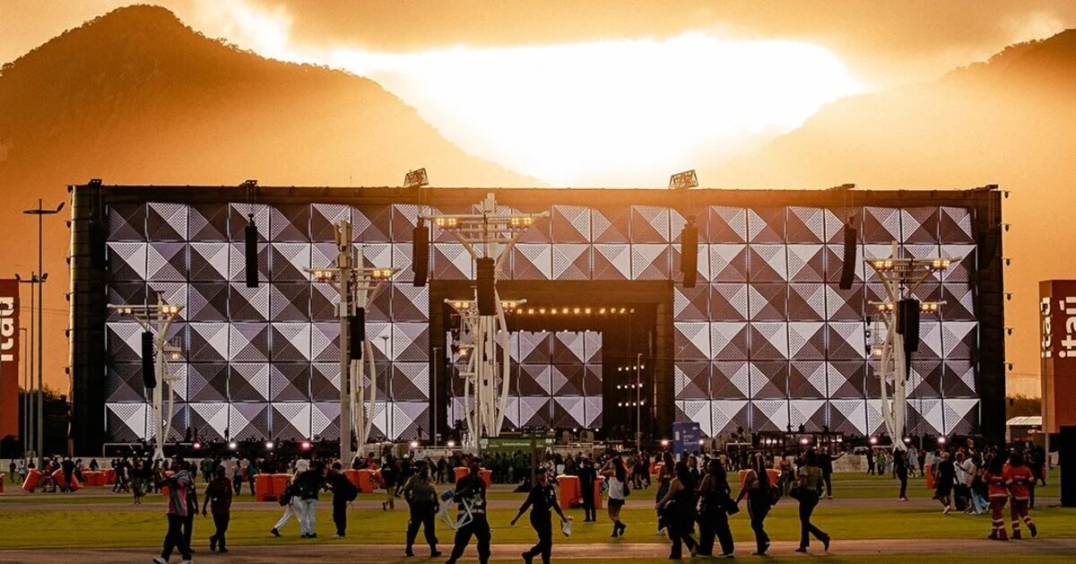 Novo Palco Mundo ganha fachada de 2.400 m² em teste no Rock in Rio