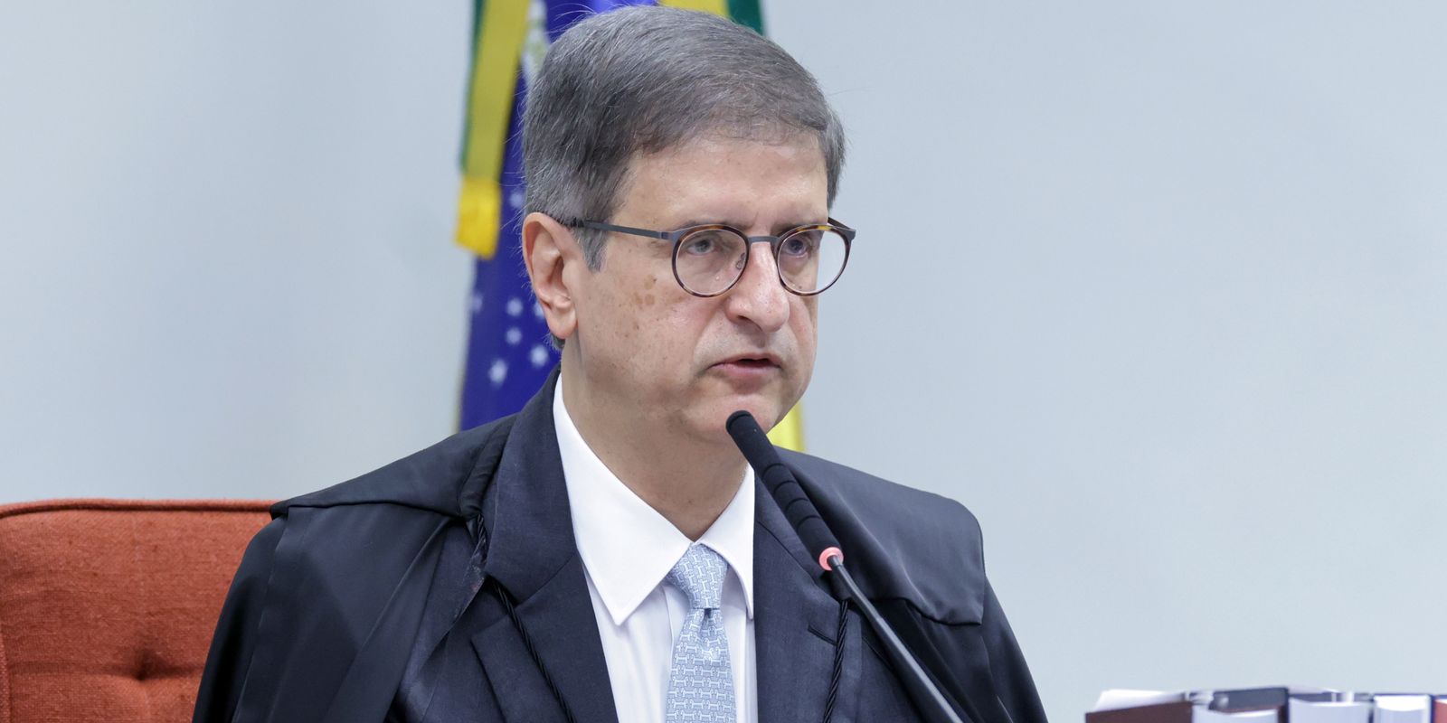 PGR pede anulação de inquérito que expôs mensagens entre Moraes e Vorcaro