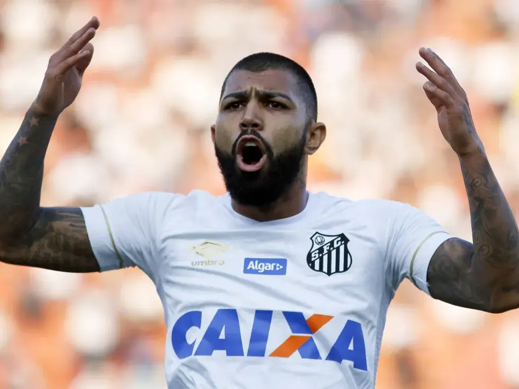 Santos enfrenta Atlético-MG e pode fazer história na Sul-Americana