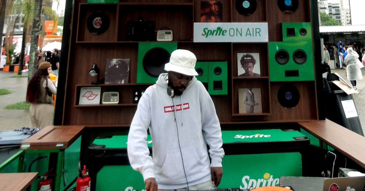 Sprite leva vinil, DJs e bebidas geladas ao Coala Festival
