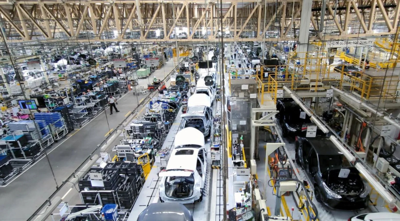Toyota reinicia produção em Porto Feliz e opera nova planta