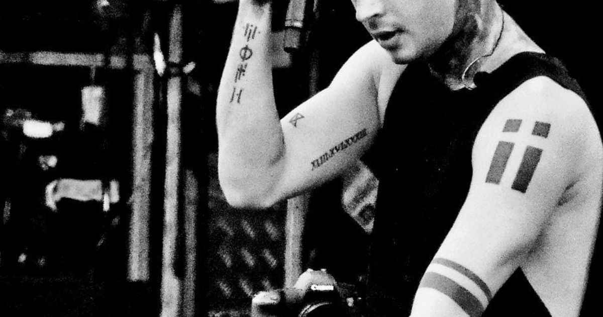 Tyler Joseph mantém mistério sobre tatuagens ao fechar Rock in Rio