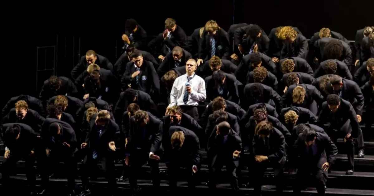 Yung Lean e Gener8ion incendiam VMA com ‘Storm’ no encerramento