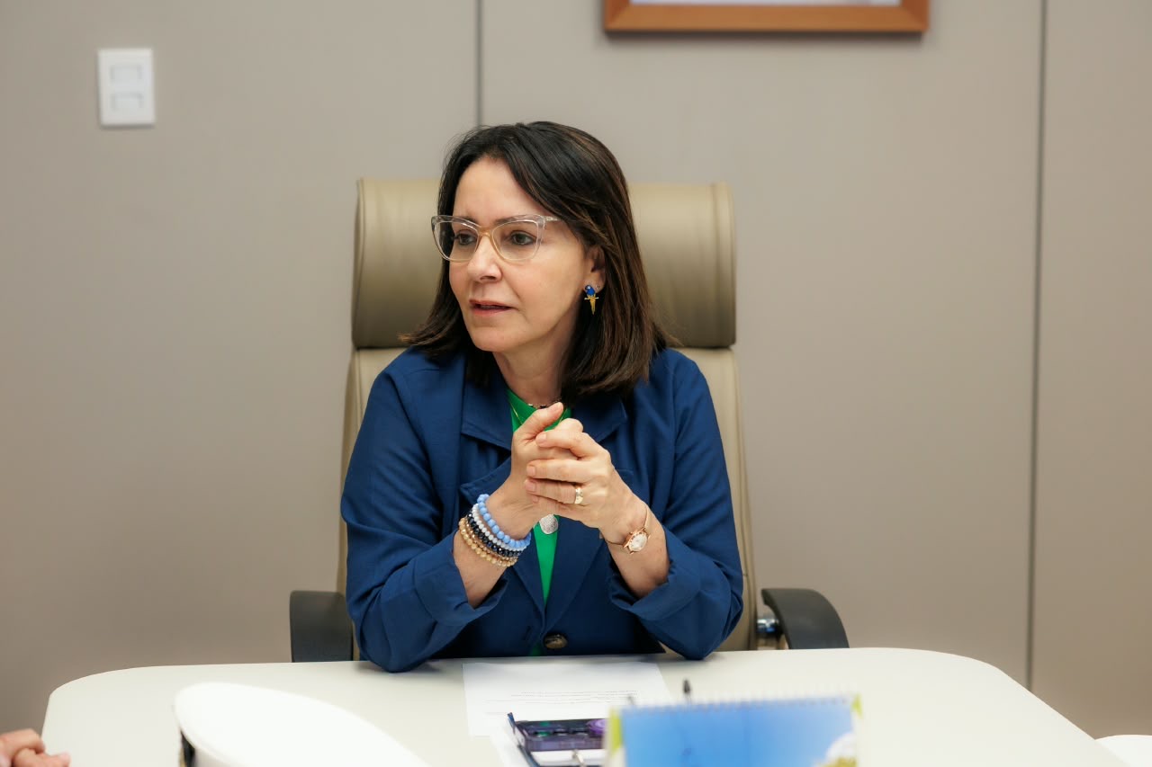 Prefeita Emília Corrêa parabeniza Fábio Mitidieri pela reeleição e destaca importância da democracia