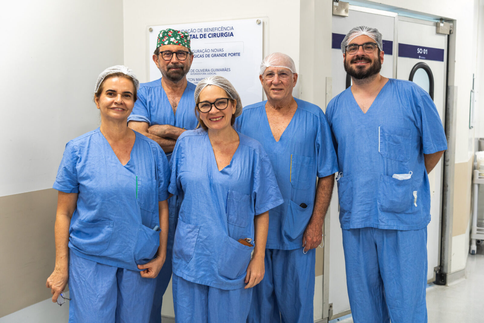 Hospital de Cirurgia recebe grupo nacional especializado para cirurgia de malformação rara em criança