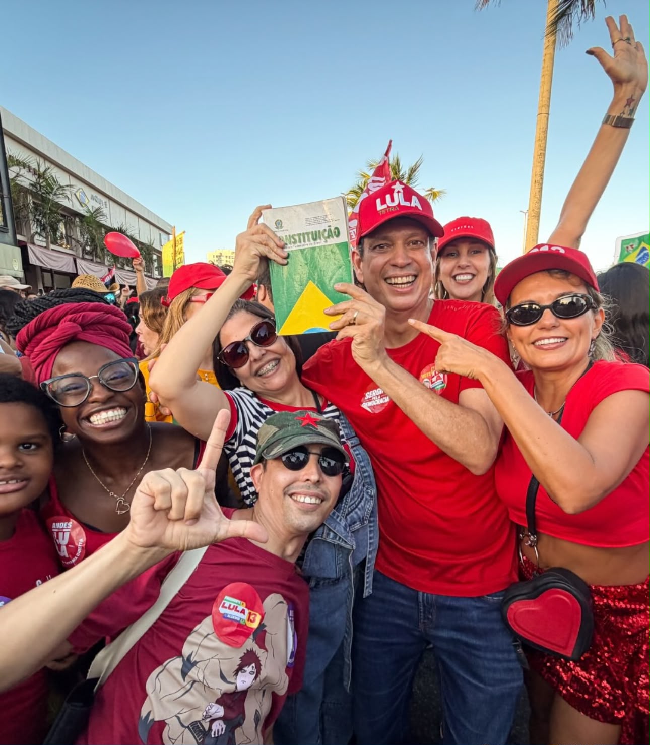 Márcio Macêdo participa de carreata em apoio a Lula que termina em ato cultural na Cinelândia