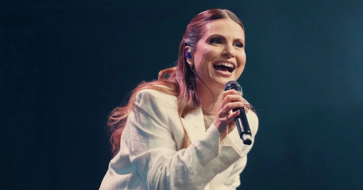 Aline Barros encanta crianças há 20 anos com discos e shows