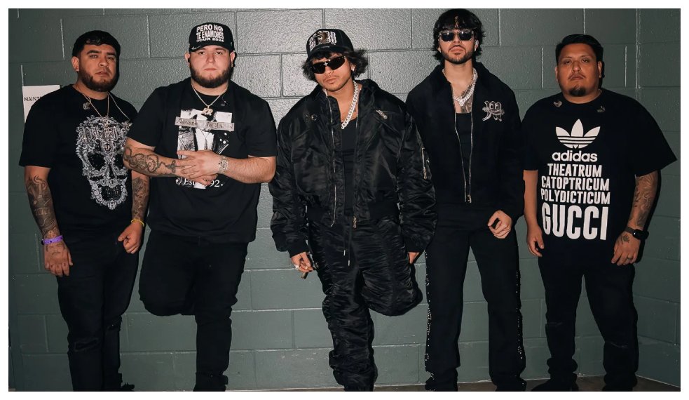 Billboard homenageia Fuerza Regida com Vanguard Award no Latin Music Awards