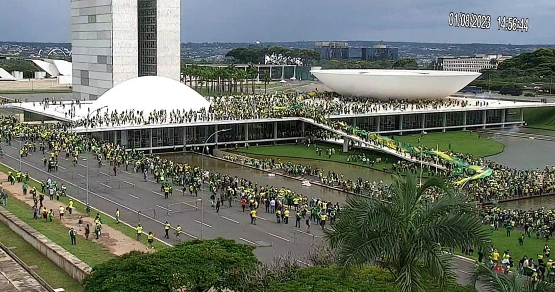 Bolsonaro e Lula se mobilizam em Brasília e São Paulo nesta segunda