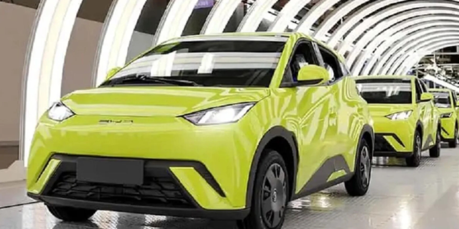 BYD Dolphin Mini é o 2º carro mais vendido de setembro