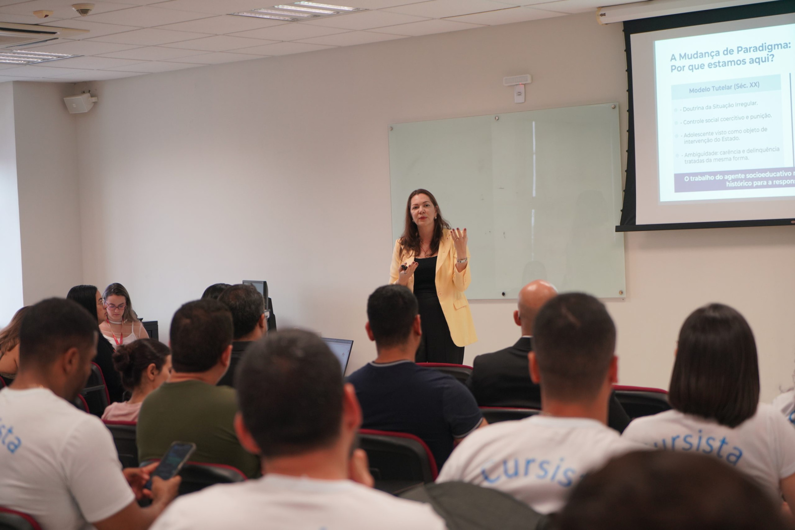 Capacitação reforça atendimento socioeducativo e saúde mental no Casem