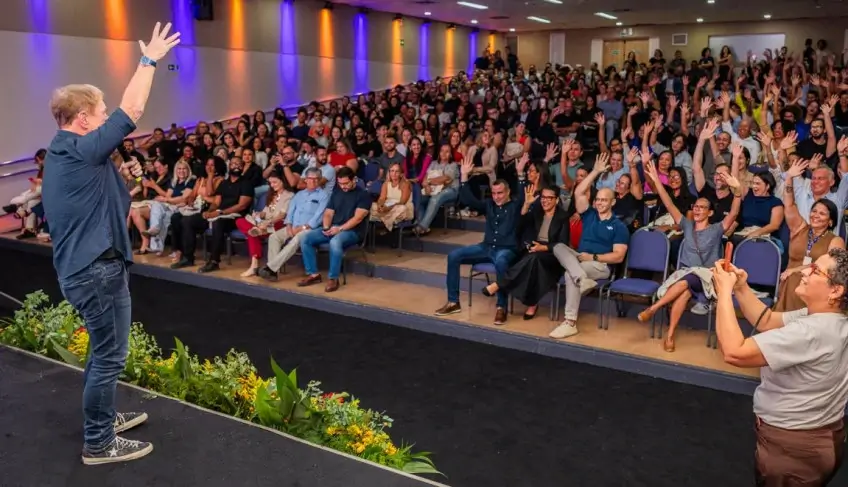 Ciro Bottini ensina técnicas de vendas a empresários em Aracaju