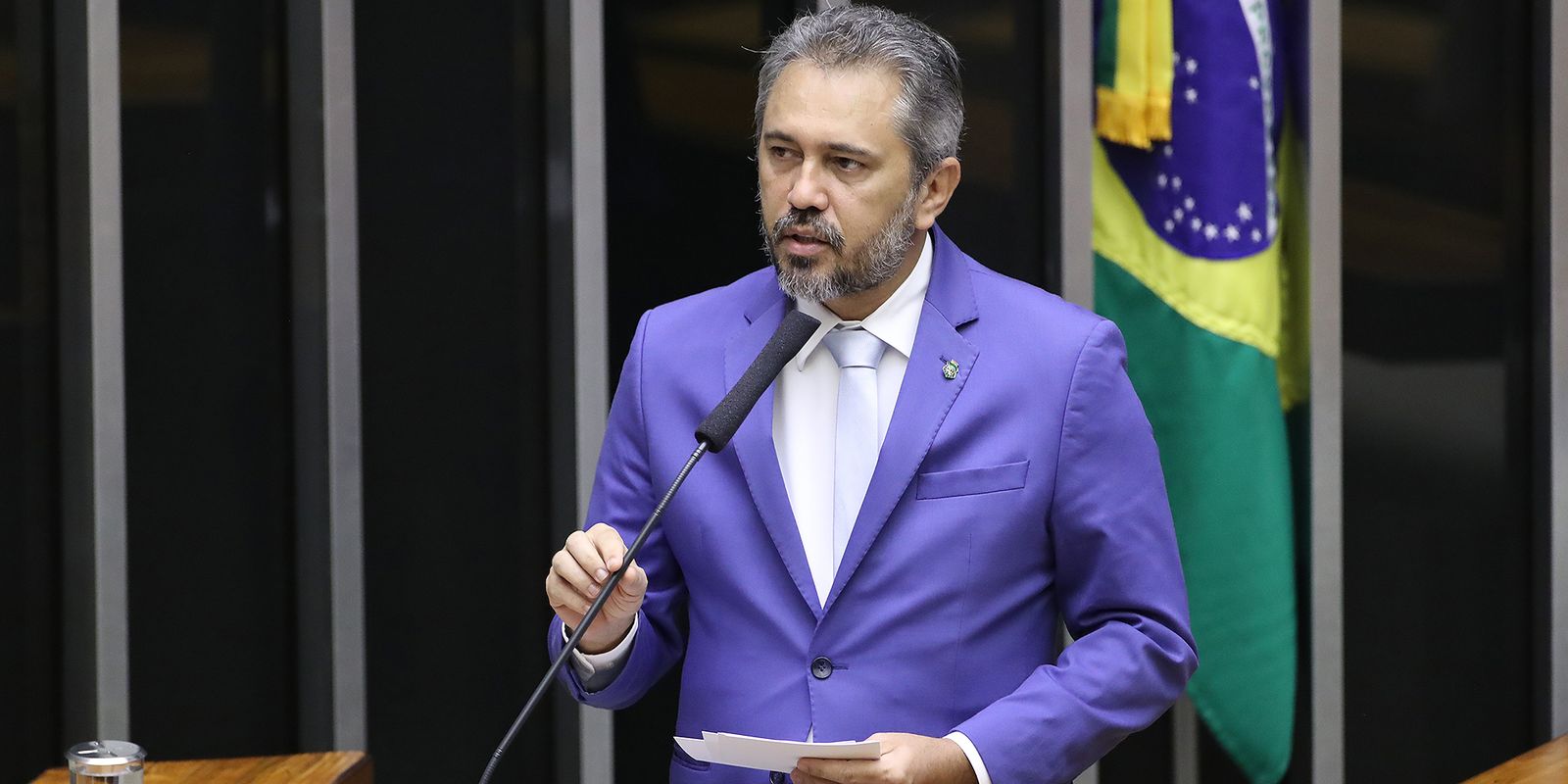 Elmano de Freitas vence no Ceará e amplia apoio a Lula com 53,19%