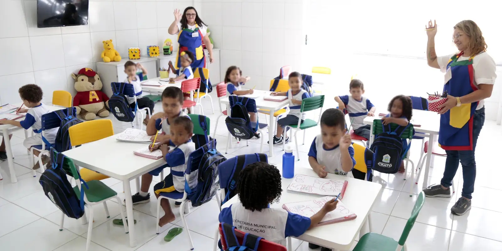 Escolas têm de escolher livros do PNLD para educação infantil até 31/10