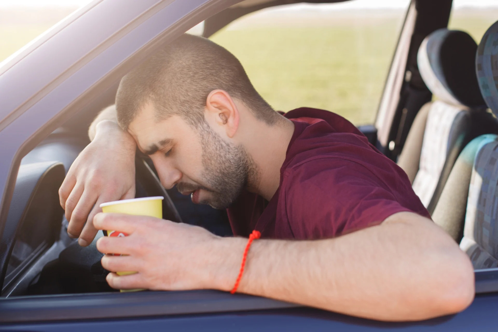 Evite acidentes: 3 sinais que indicam risco de cochilo ao volante