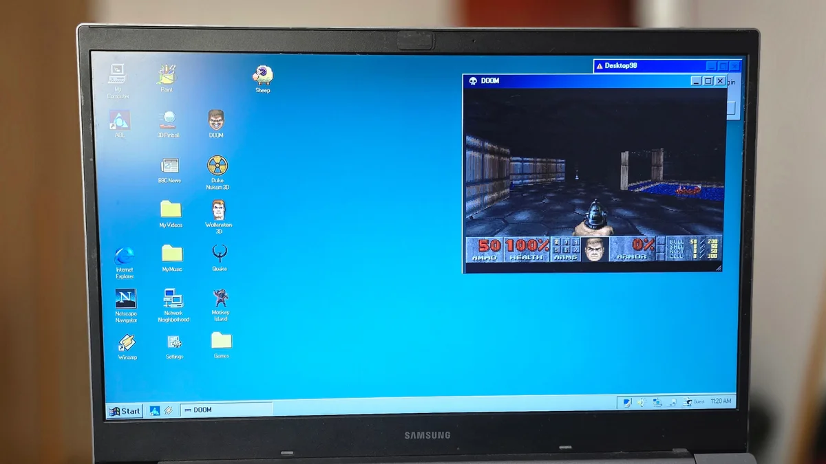Experimente Windows 98 no navegador com som de internet discada e DOOM