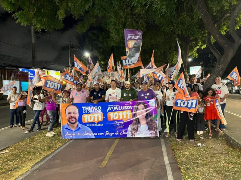 Ana Luiza e Thiago de Joaldo reúnem mais de 200 pessoas em bandeiraço no Conjunto Augusto Franco