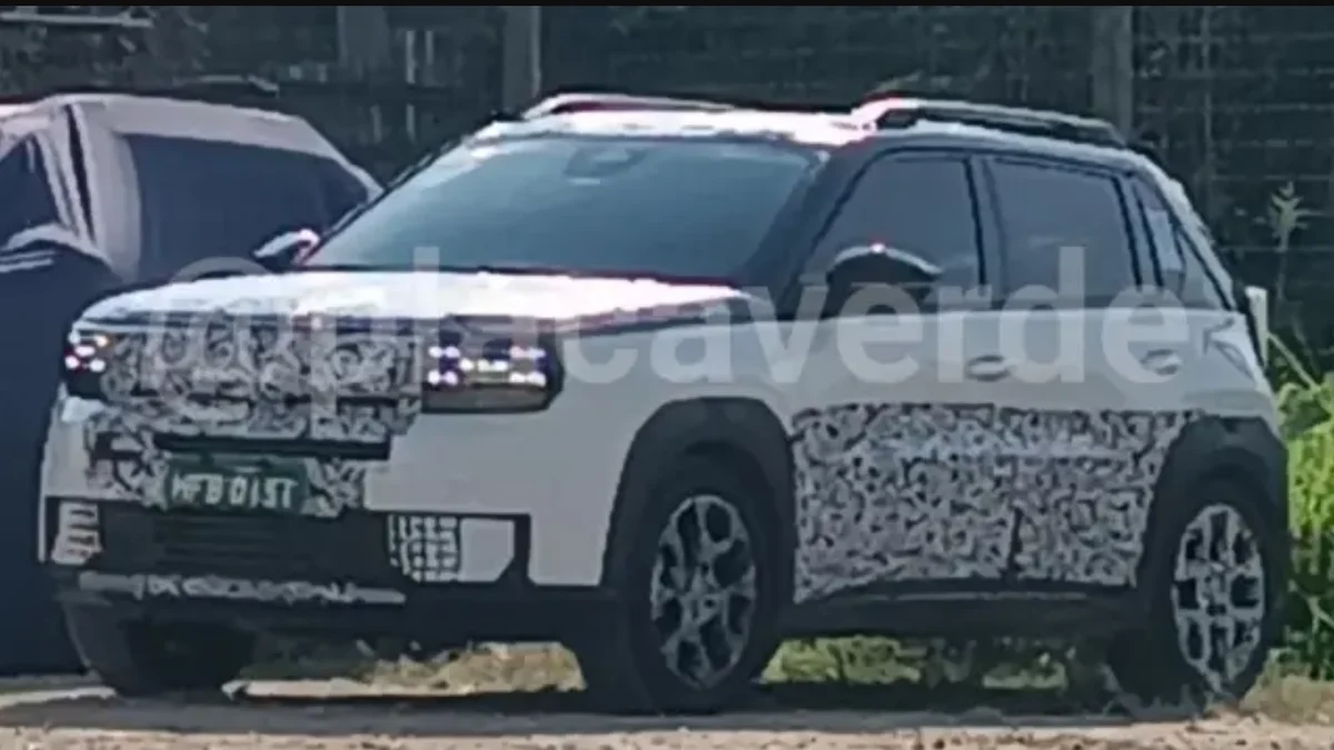 Fiat Argo X é flagrado em testes no Brasil
