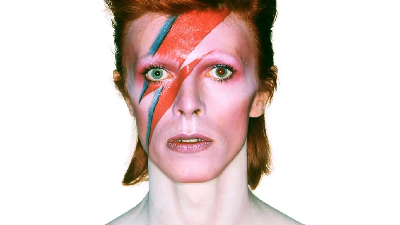 Filme inédito recria show de 1978 de David Bowie em experiência imersiva
