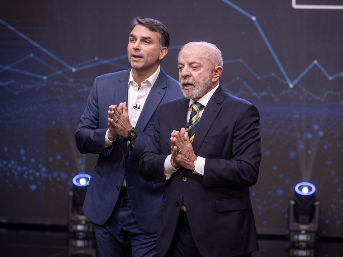 Flávio Bolsonaro vence em seis países asiáticos e atinge 80% no Japão