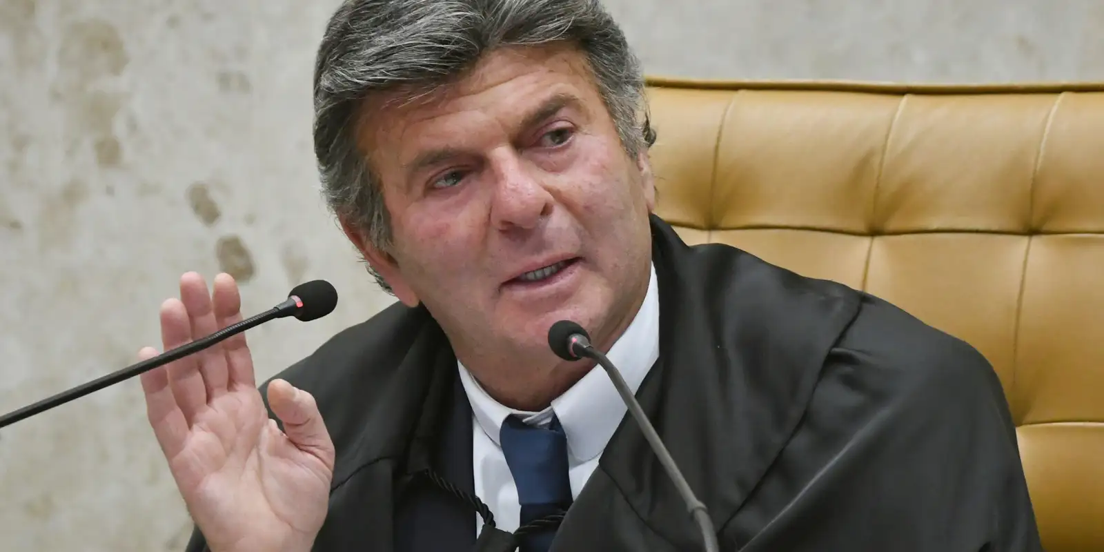 Fux dá 72h para AGU se manifestar sobre liberação das bets