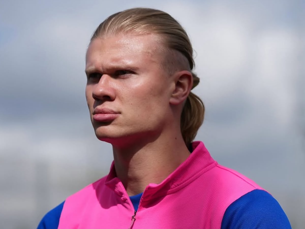 Haaland processa Norwegian por usar sua imagem com rabo de cavalo