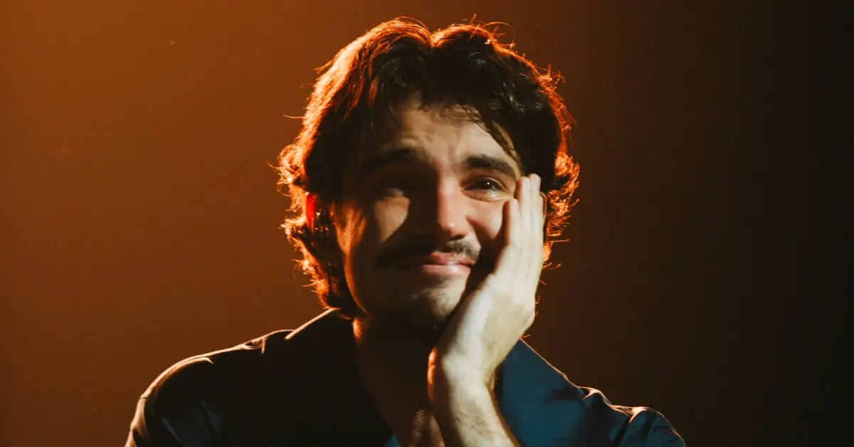 Jão lança performance com fãs no Spotify; assista na íntegra