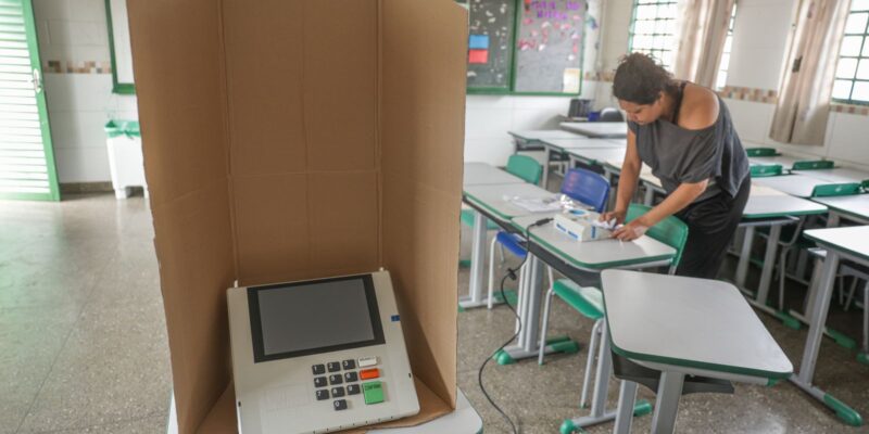 Justifique ausência no segundo turno até 8 de janeiro de 2027