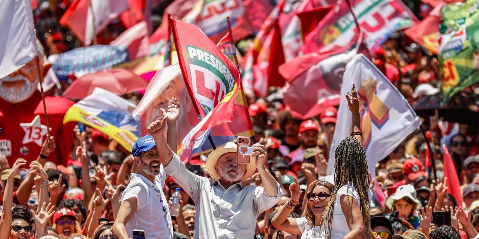 Lula defende fim da escala 6×1 e critica sócios do Banco Master