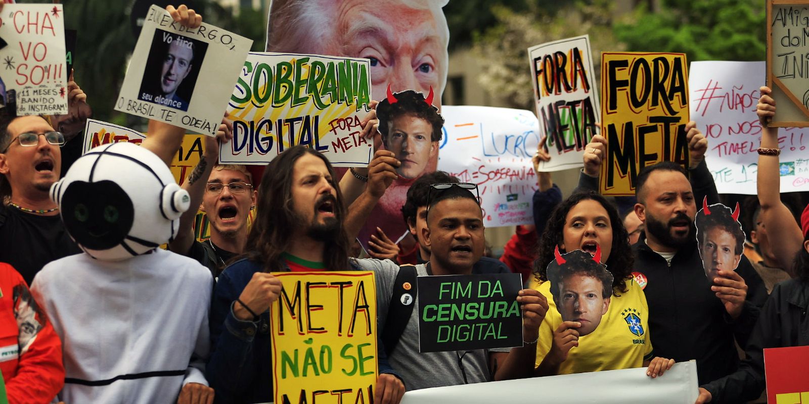 Manifestantes protestam em frente à Meta em SP e cobram neutralidade