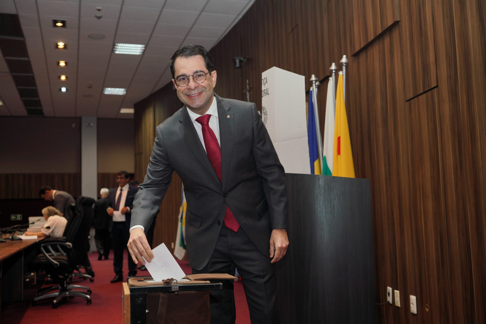 MP de Sergipe reconduz Nilzir Vieira Júnior como Procurador-Geral (2026/2028)
