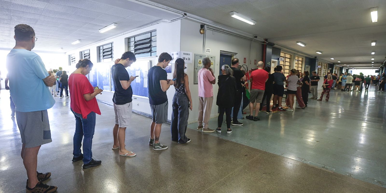 PM prende 34 por irregularidades nas eleições em SP; chuvas matam 2