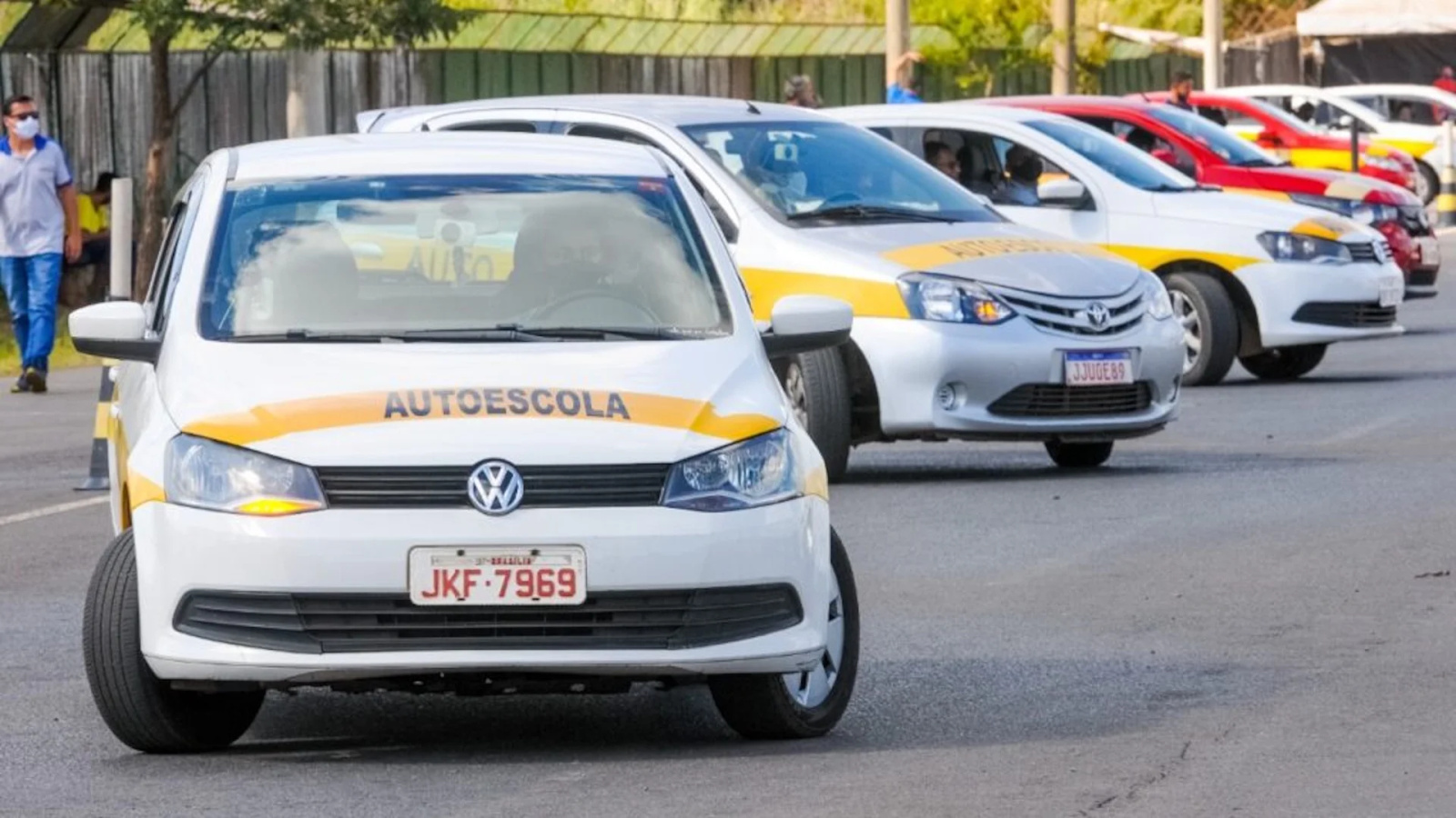 CNH do Brasil: o que ainda exige ida ao Detran