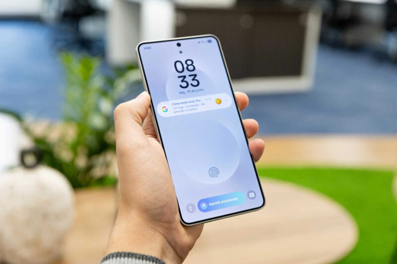 Samsung vai bloquear apps em Galaxy usados por menores até autorização dos pais