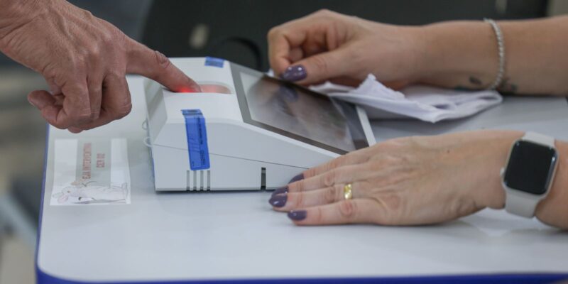 Seis municípios aprovam transferência de distritos em plebiscitos