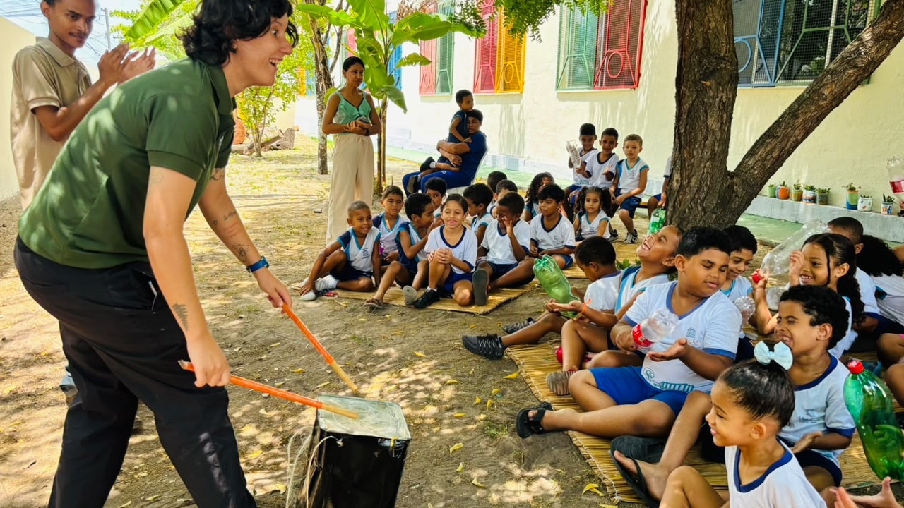 Sema realiza oficinas ambientais em escola municipal de Aracaju