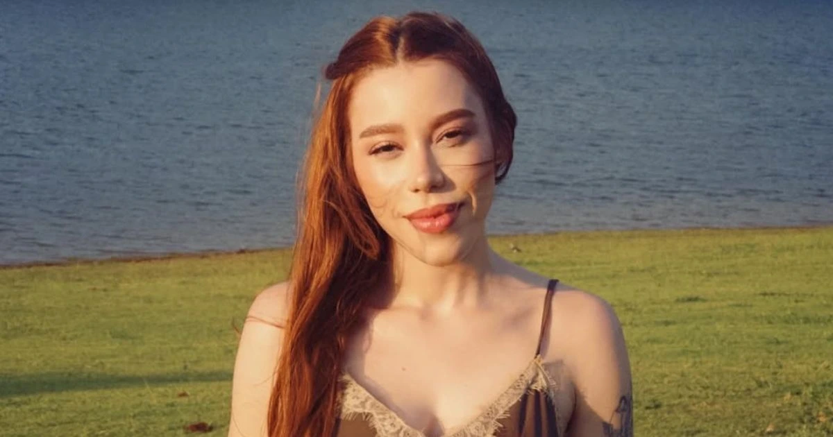 Três faixas gospel entram no Hot 100 Brasil; Julliany Souza lidera
