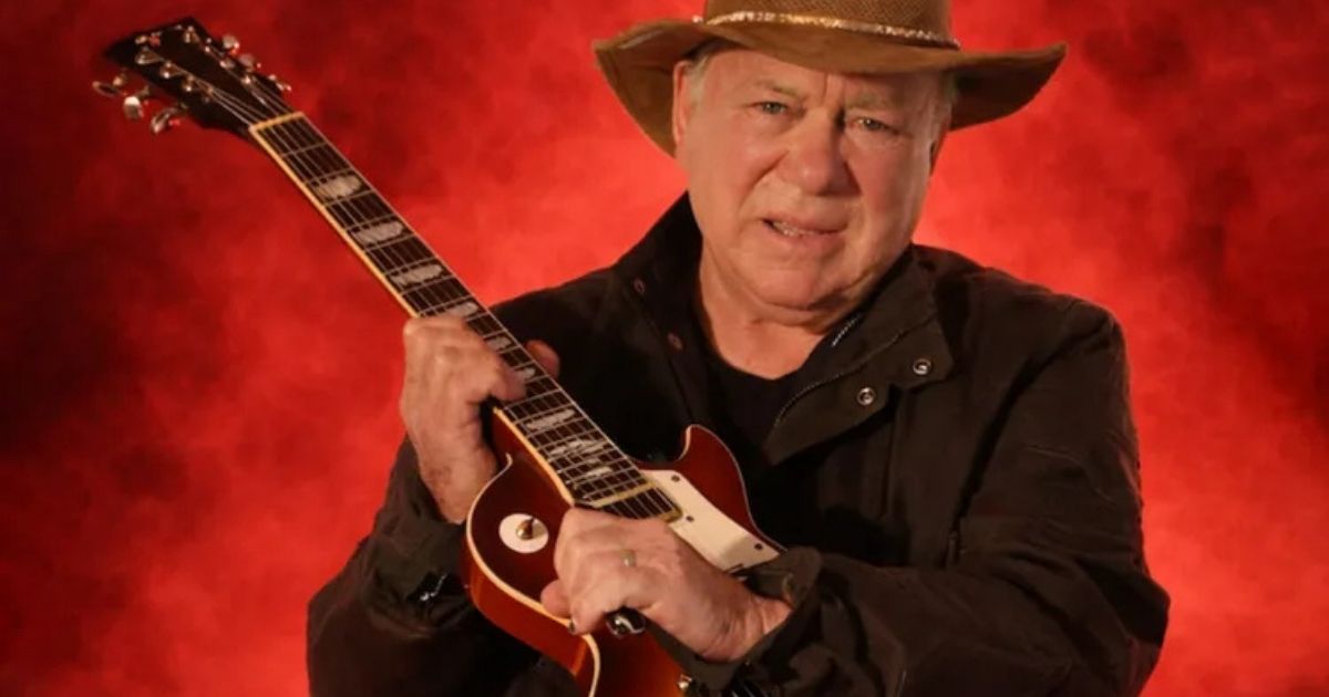William Shatner, 95, invade palco do heavy metal em Chicago